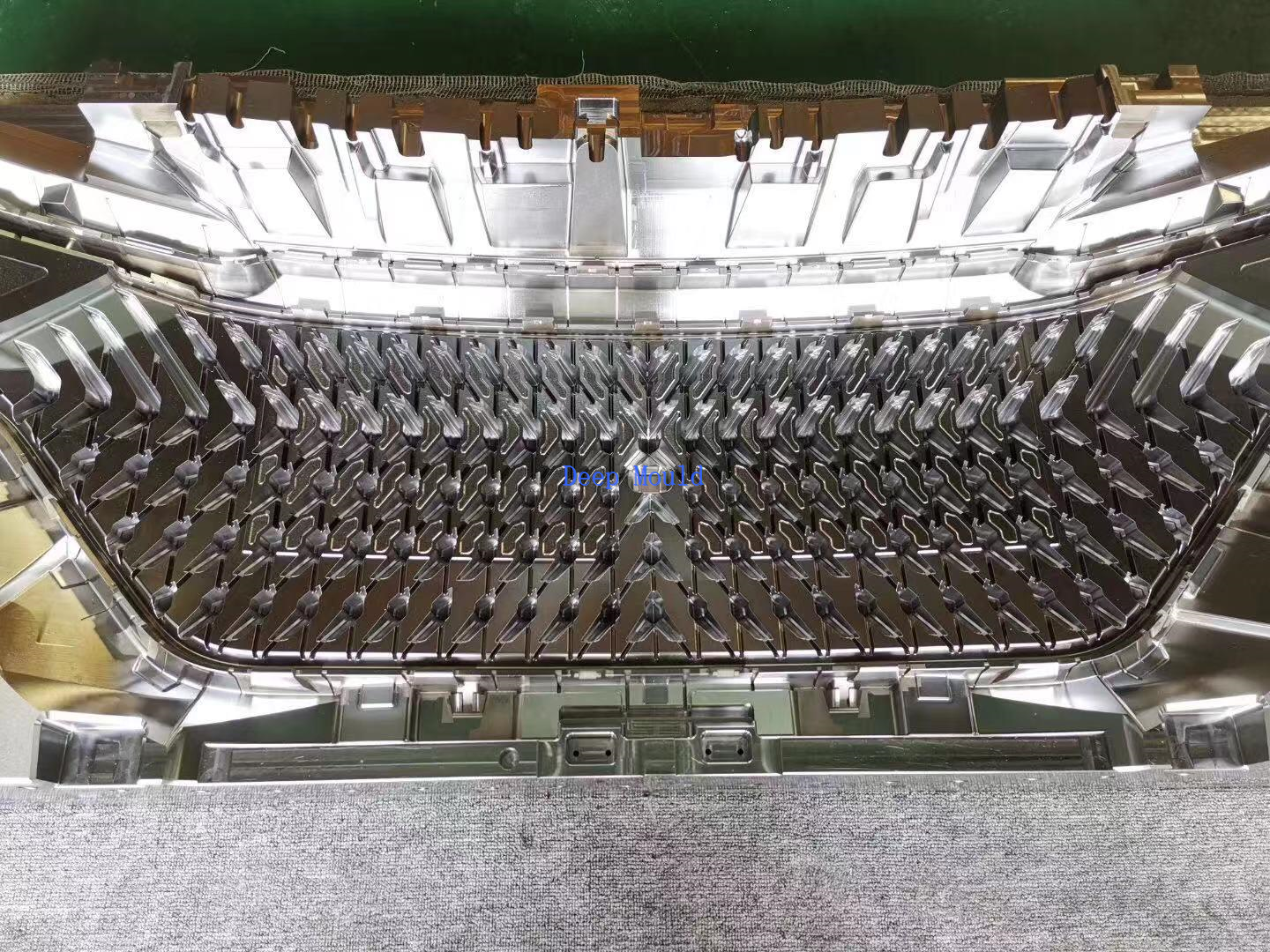 Car grille plastic mold tooling 2