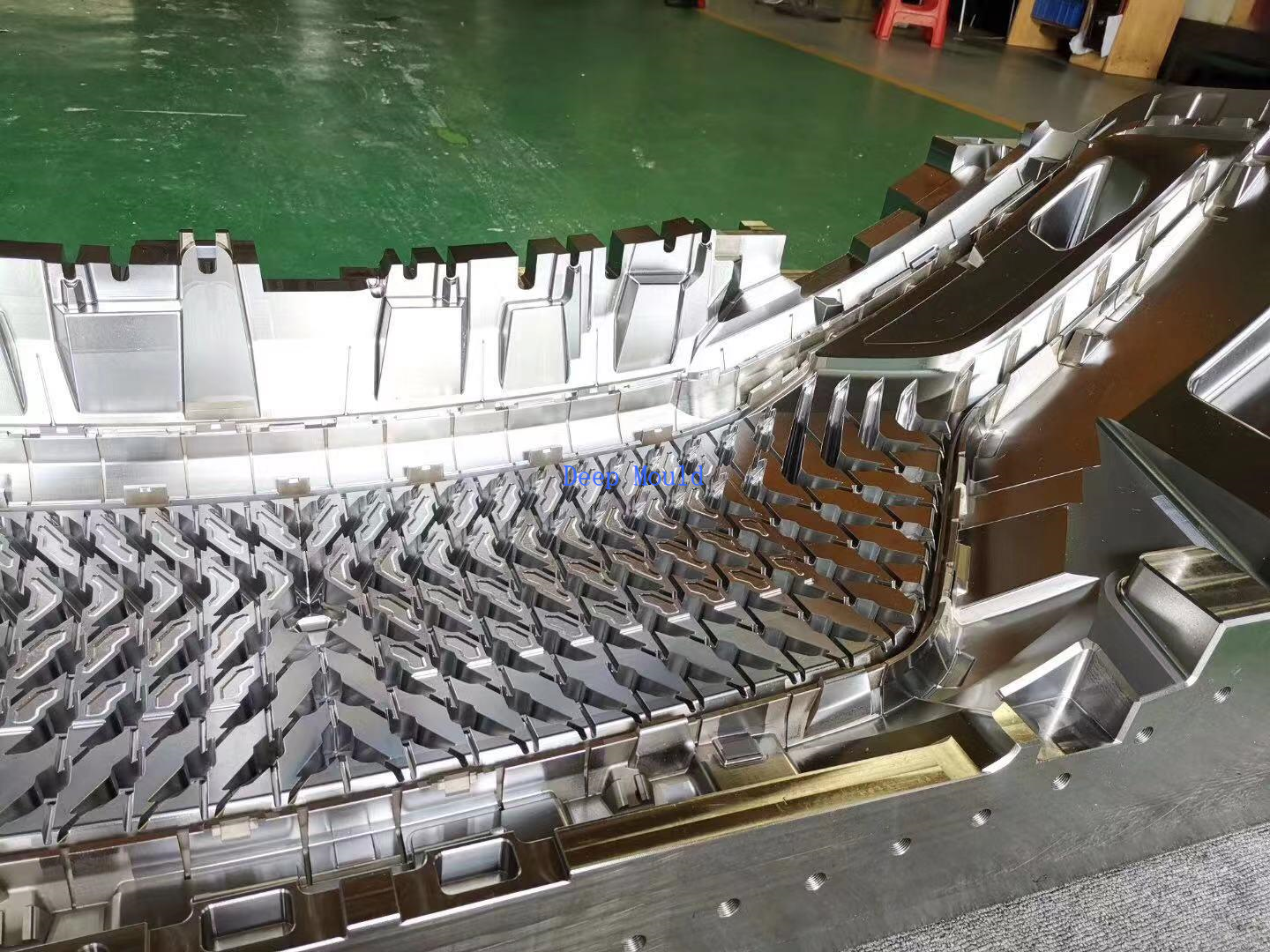 Car grille plastic mold tooling 3