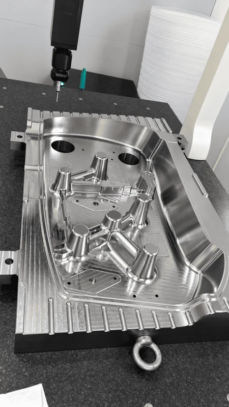 Custom Large Part Plastic Injection Mold Tooling