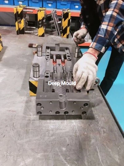 Precision Plastic Mould/Mold Base/Components